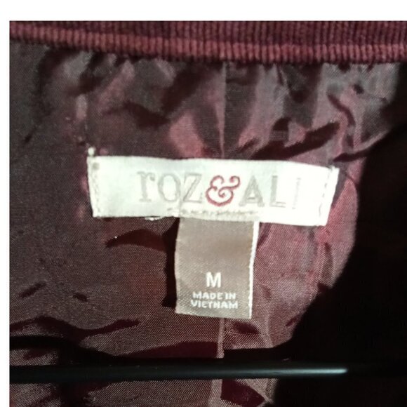 Roz & Ali Burgundy Corduroy Faux Button Jacket Size M - Picture 3 of 4